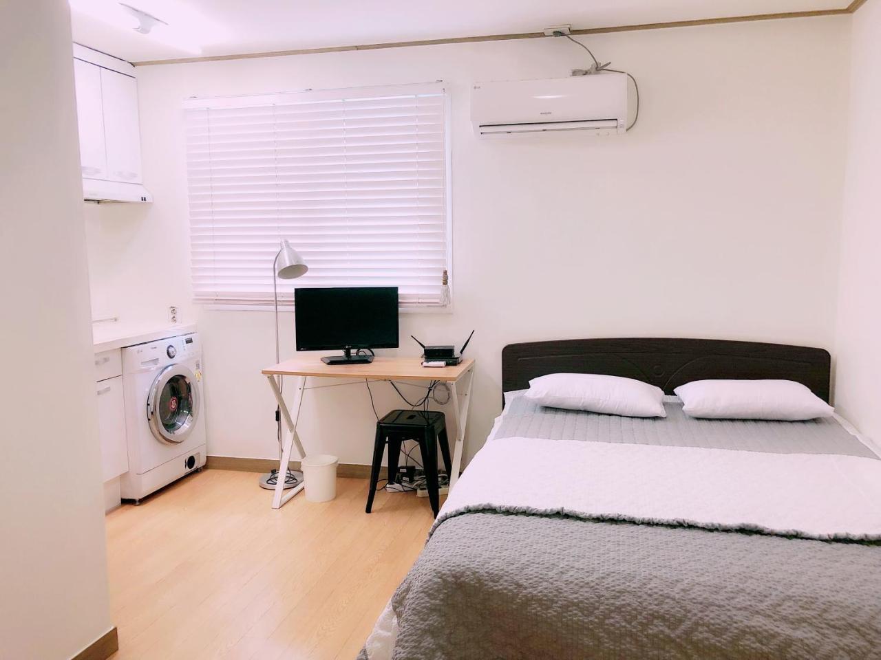 Sarang Guesthouse Dongdaemun Сеул Екстер'єр фото